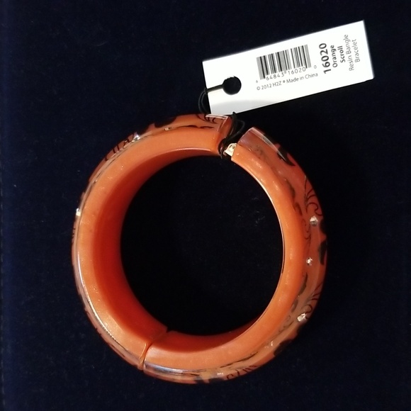 NWT H2Z Resin Hinged Bangle Bracelet with Crystals - Picture 4 of 13